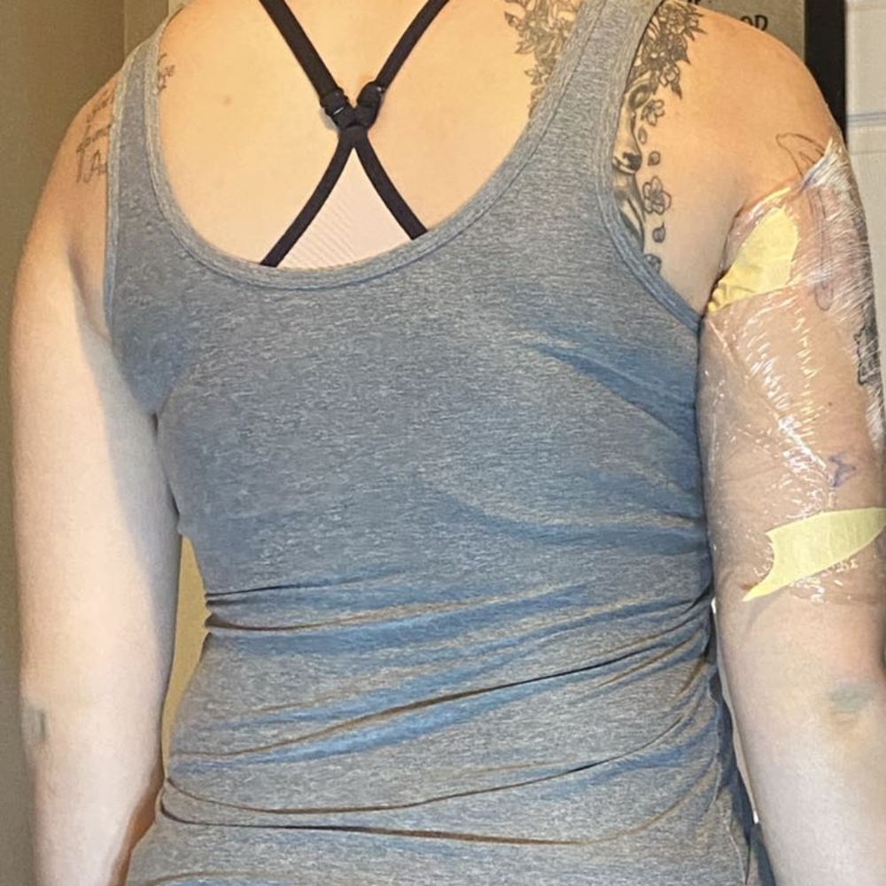 Tanktop - Picture 2 of 3